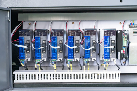 Планшетный режущий плоттер LIONE TC2516C Планшетный режущий плоттер LIONE TC2516C